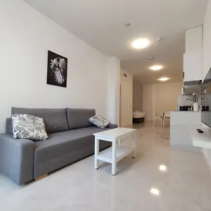 Rentalsevilla San Luis Apartamento